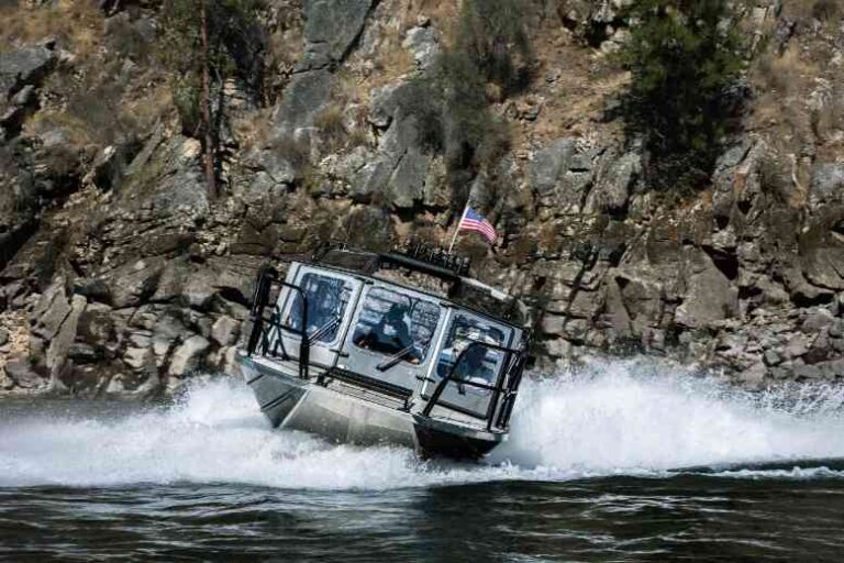 Jet boat tours on the Salmon River in Idaho