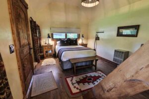 Cabins at Mackay Bar Ranch