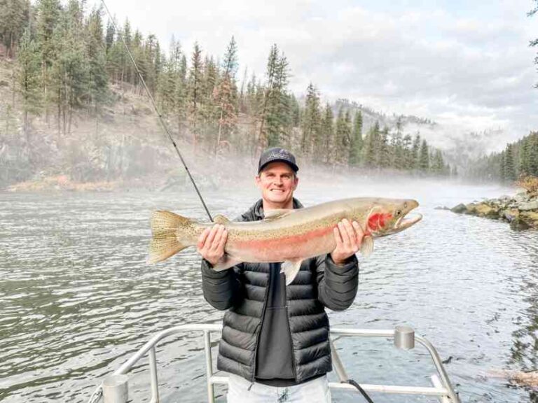 Steelhead fishing on the Salmon River with Mackay Bar