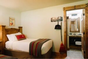 Rooms at Mackay Bar Ranch - twin beds
