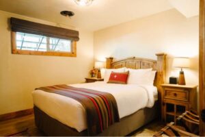 Room at Mackay Bar Ranch - Queen bed