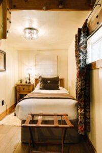 Elkhorn Cabin at Mackay Bar Ranch