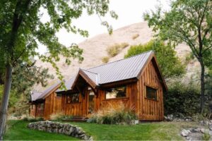 Bugle Cabin at Mackay Bar Ranch On The Salmon River