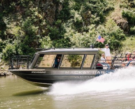 Boats and fun at Mackay Bar Ranch!